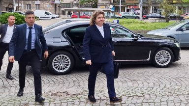 Киселова за сезирания от Радев КС: Очаквана реакция, няма да забави влизането ни в Еврозоната