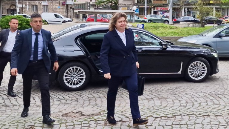 Киселова за сезирания от Радев КС: Реакцията е очаквана, няма да забави влизането ни в Еврозоната
