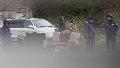 Проблемът с заради събарянето на незаконните постройки дойде чисто политически