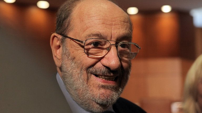 Саркастичните размисли за обществото на Умберто Еко излизат в нова книга