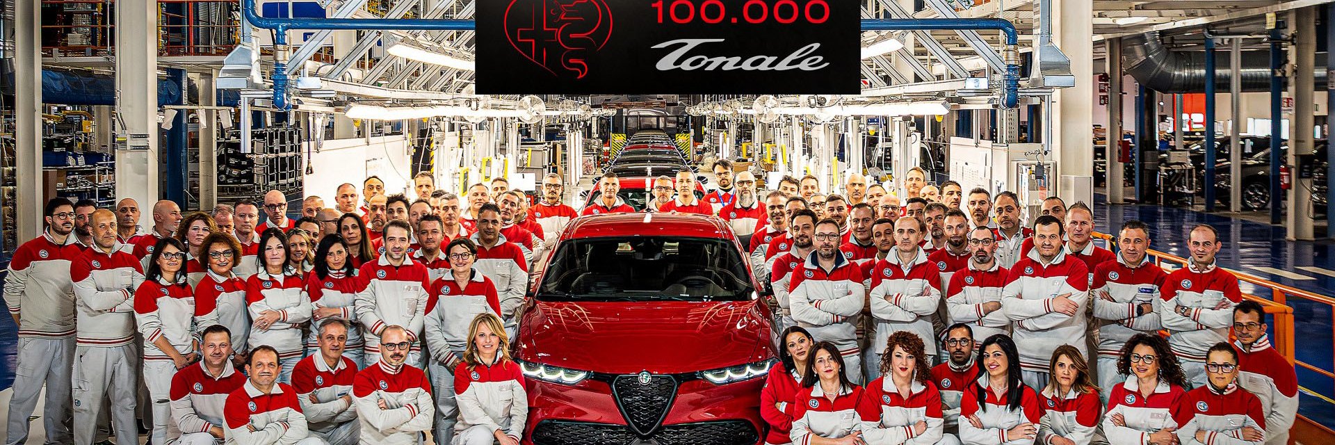 100 000 автомобила Alfa Romeo Tonale вече са произведени в Италия