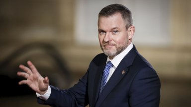 Виж още Словакия връща парите на глобените заради неносене на