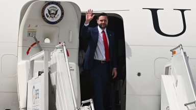 Екипът на вицепрезидента на САЩ е накарал Инженерния корпус на