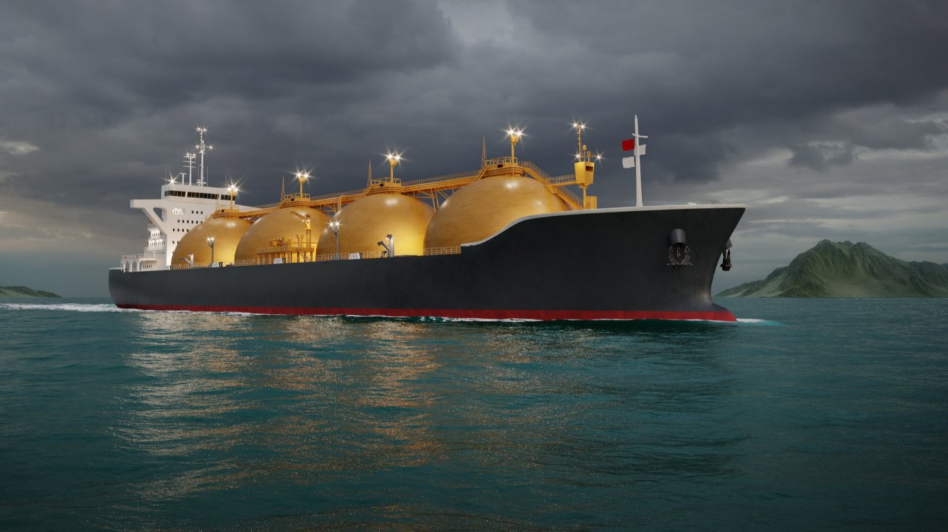 МАЕ прогнозира продължително напрежение на пазара на втечнен природен газ до 2027 г.