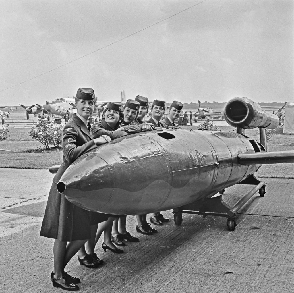 V-1