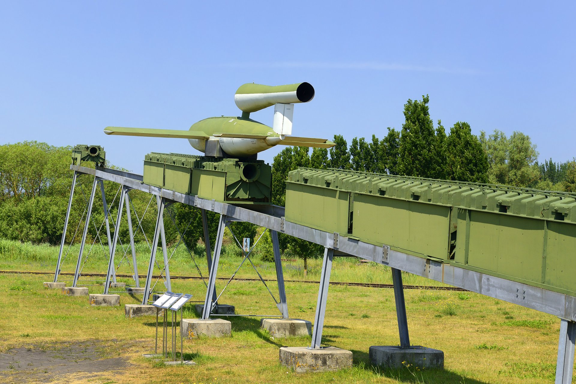 V-1