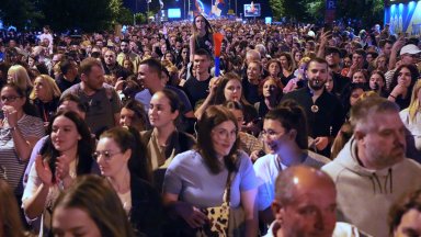 С искане за извънреден вот: Сръбските студенти обявиха национално гражданско неподчинение