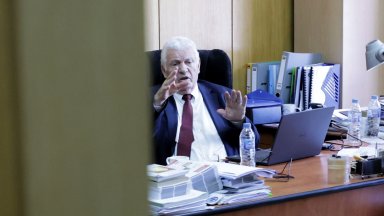 Столичният общински съвет ще заседава извънредно във вторник заради смяната