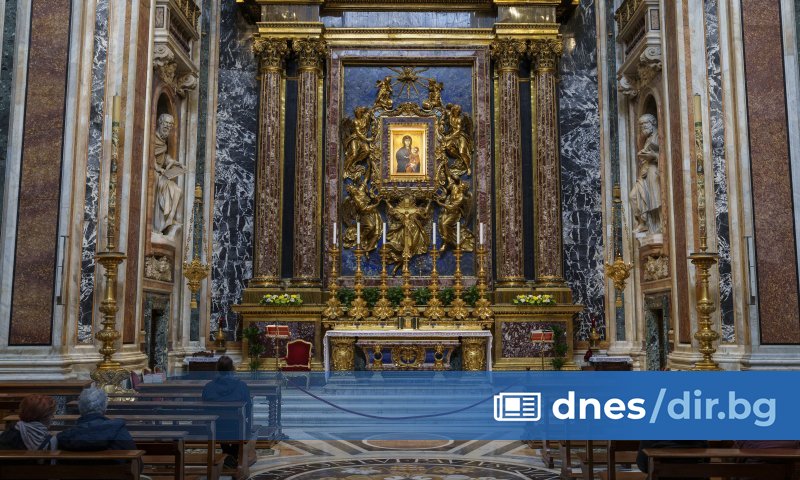От днес гробът на папа Франциск в базиликата Санта Мария