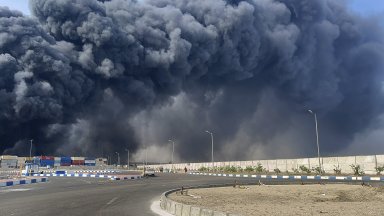 25 са вече загиналите в мощната експлозия разтърсила вчера иранското