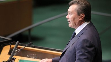 Янукович към Зеленски: Спрете кръвопролитието на всяка цена