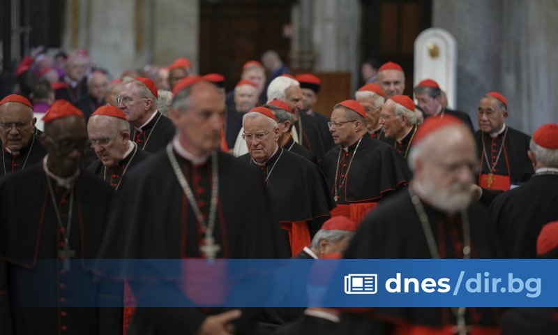 Кардиналите от Римокатолическата църква насрочиха дата за следващия конклав. Те