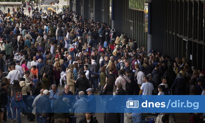 Виж още Срив на енергийната система блокира живота в Испания,