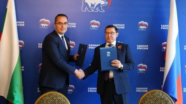 Възраждане подписа споразумение за сътрудничество с управляващата партия на Путин