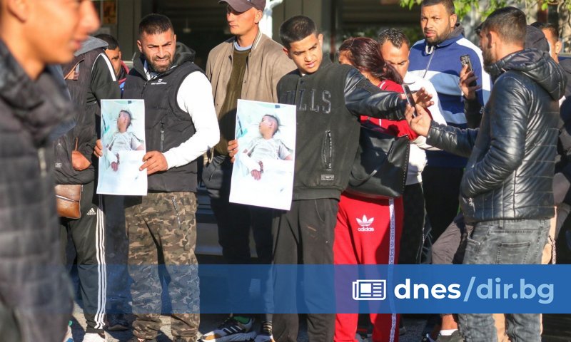 Протест разбуни днес в Луковит, след като мъж преби 11-годишно