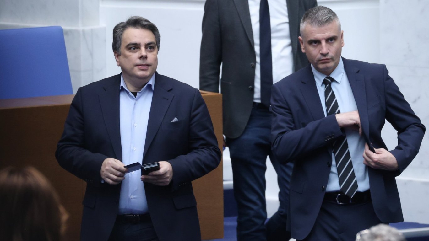 Василев похвали кабинета за дълга от €4 млрд. "при доста добри условия", но отправи и забележка