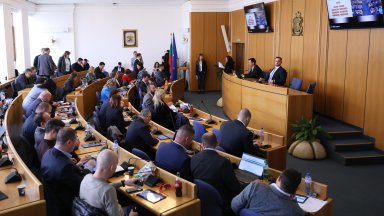 Коалиция на корупцията е завладява окончателно Метрополитен СОС се управлява