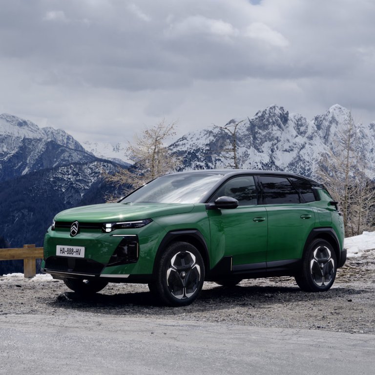 Новият Citroen C5 Aircross ще бъде хибрид и електромобил (галерия)
