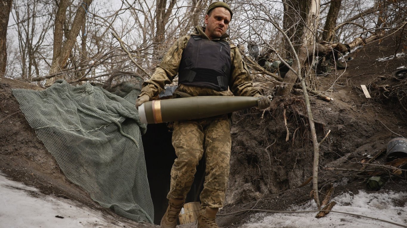 Арести в Украйна заради доставката на десетки хиляди дефектни боеприпаси
