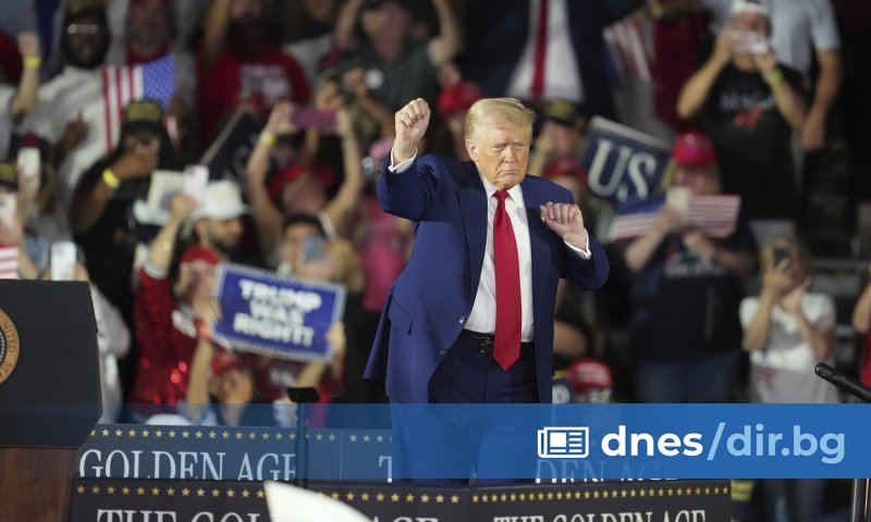 Президентът на САЩ Доналд Тръмп отбеляза 100 дни от встъпването