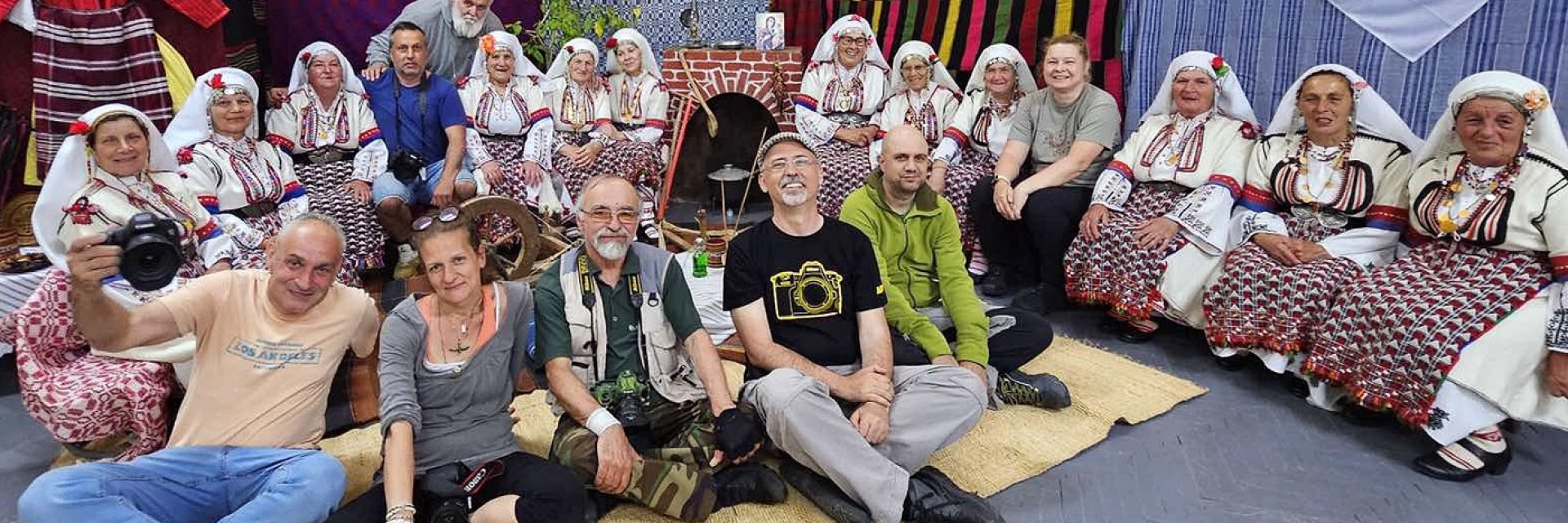 Фотографи почетоха ЙорДАНЧО на чинара до манастир "Св. Константин и Елена"
