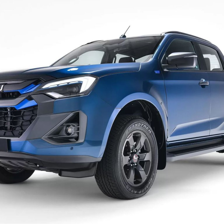 Новото Isuzu D-Max EV получи два мотора и независимо задно окачване