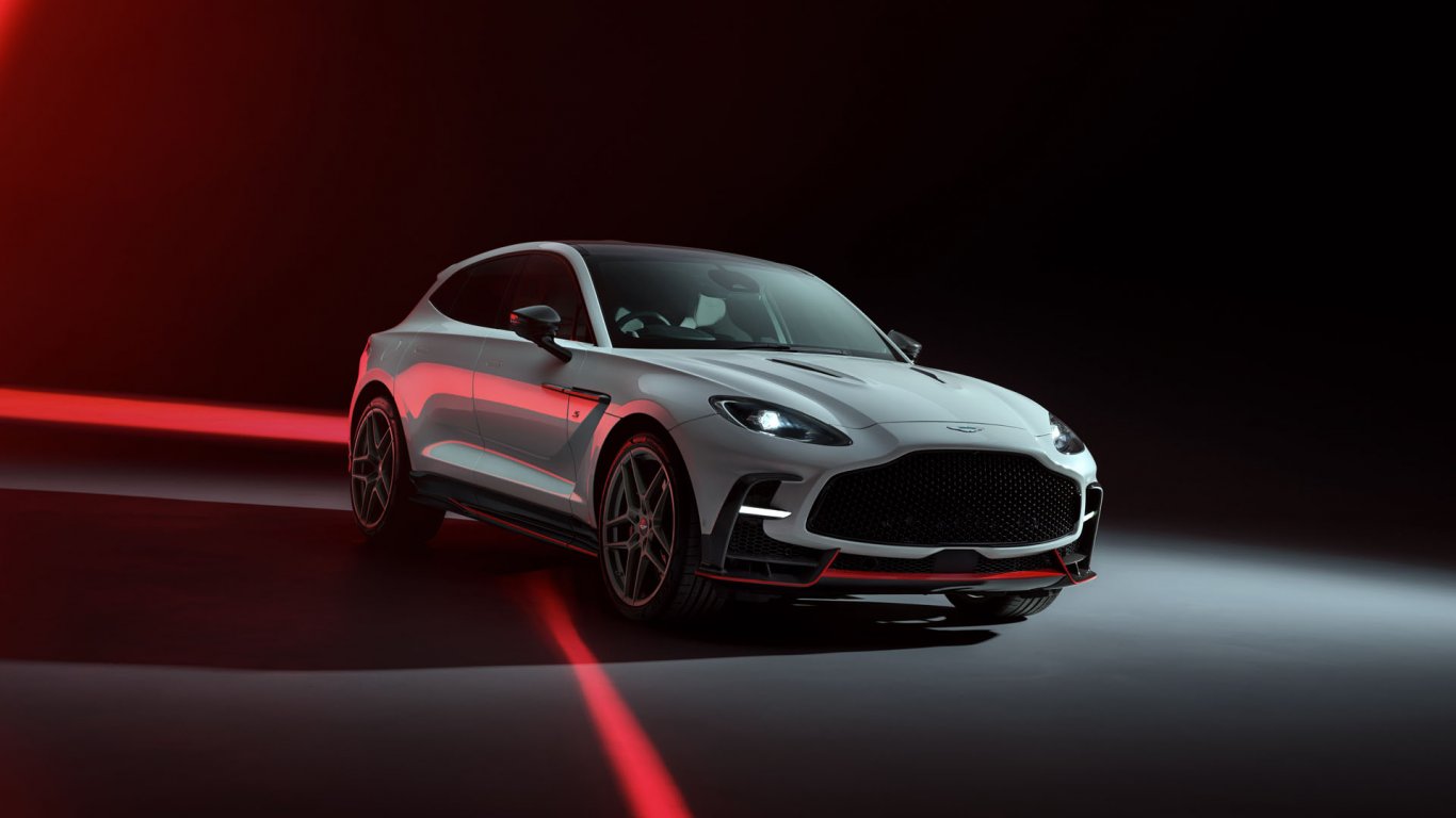 Aston Martin DBX S стана по-бърз за още по-динамично шофиране