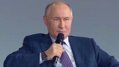 Путин призна, че в Курска област все още има малки групи украински войници 