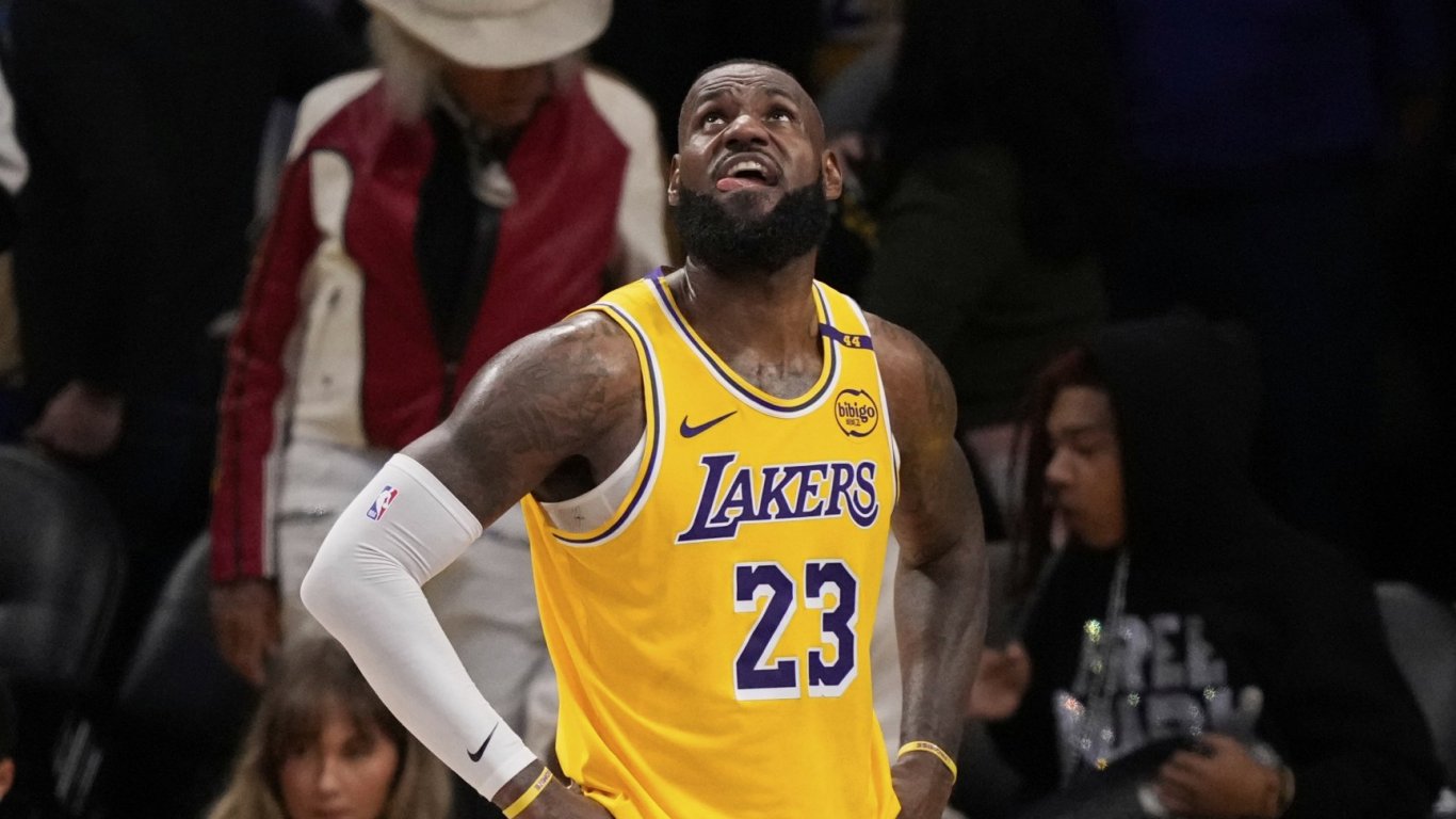 Леброн пише история: 1297 мача наред с 10+ точки – серията свърши, но ще остане вечна