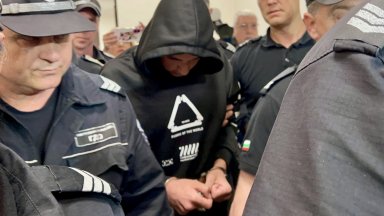 Съдът остави за постоянно в ареста 17 годишния Иван Костов от