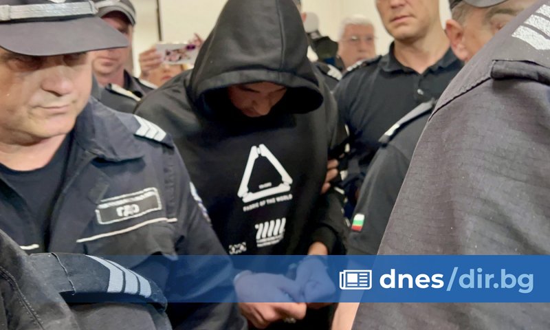 Съдът остави за постоянно в ареста 17-годишния Иван Костов от