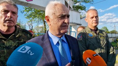 Атанас Запрянов: Проблемът с F-16 е хардуерен, а не софтуерен
