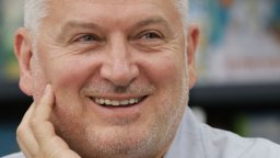 Близо час опашка за автографи от Георги Господинов на фестивала на идеите "Фрийдъм геймс" в Полша