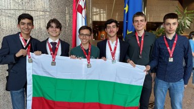 Българските отбори спечелиха два сребърни медала на Европейската олимпиада по