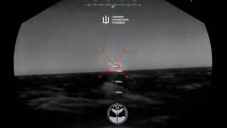 Украйна обяви, че е свалила руски Су-30 с морски дрон за първи път в света