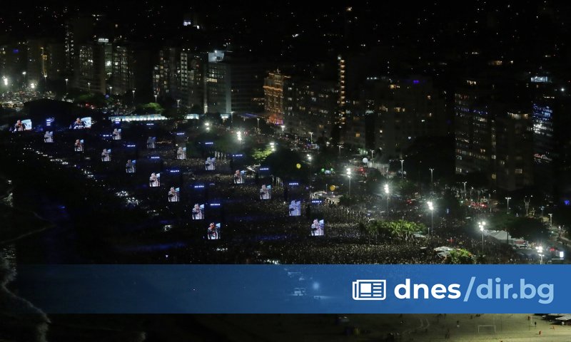 Бразилската полиция съобщи днес, че е осуетила бомбен атентат срещу