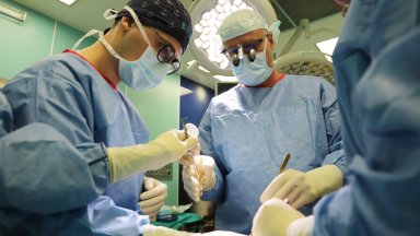 Специалисти от Военномедицинска академия ВМА извършиха поредна чернодробна трансплантация Виж
