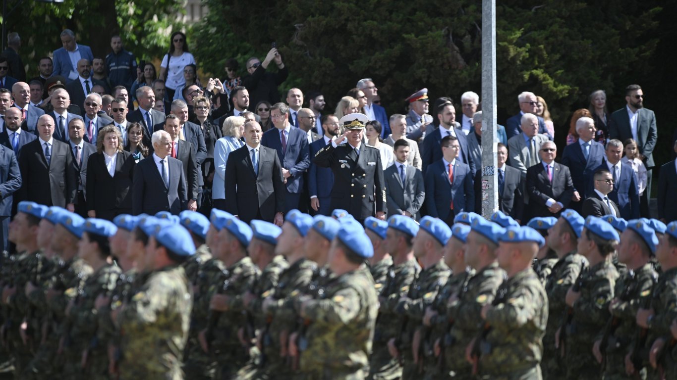 Парадът на Българската армия в София за 6 май, 2025 година