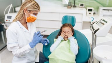 Едно рутинно посещение при стоматолог няколко кариеса пулпит два