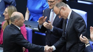 Германският Бундестаг избра днес от втори опит лидера на Християндемократическия съюз