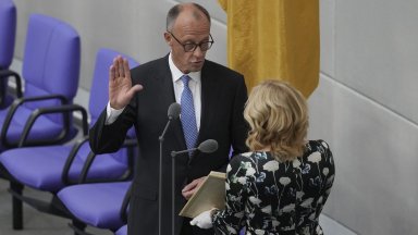 Консерваторът Фридрих Мерц положи клетва пред президента на Германия Франк Валтер
