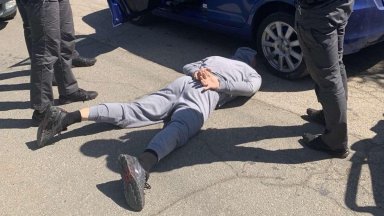 При специализирана полицейска операция в Бургас задържаха известния от ъндърграунда 44 годишен Петко