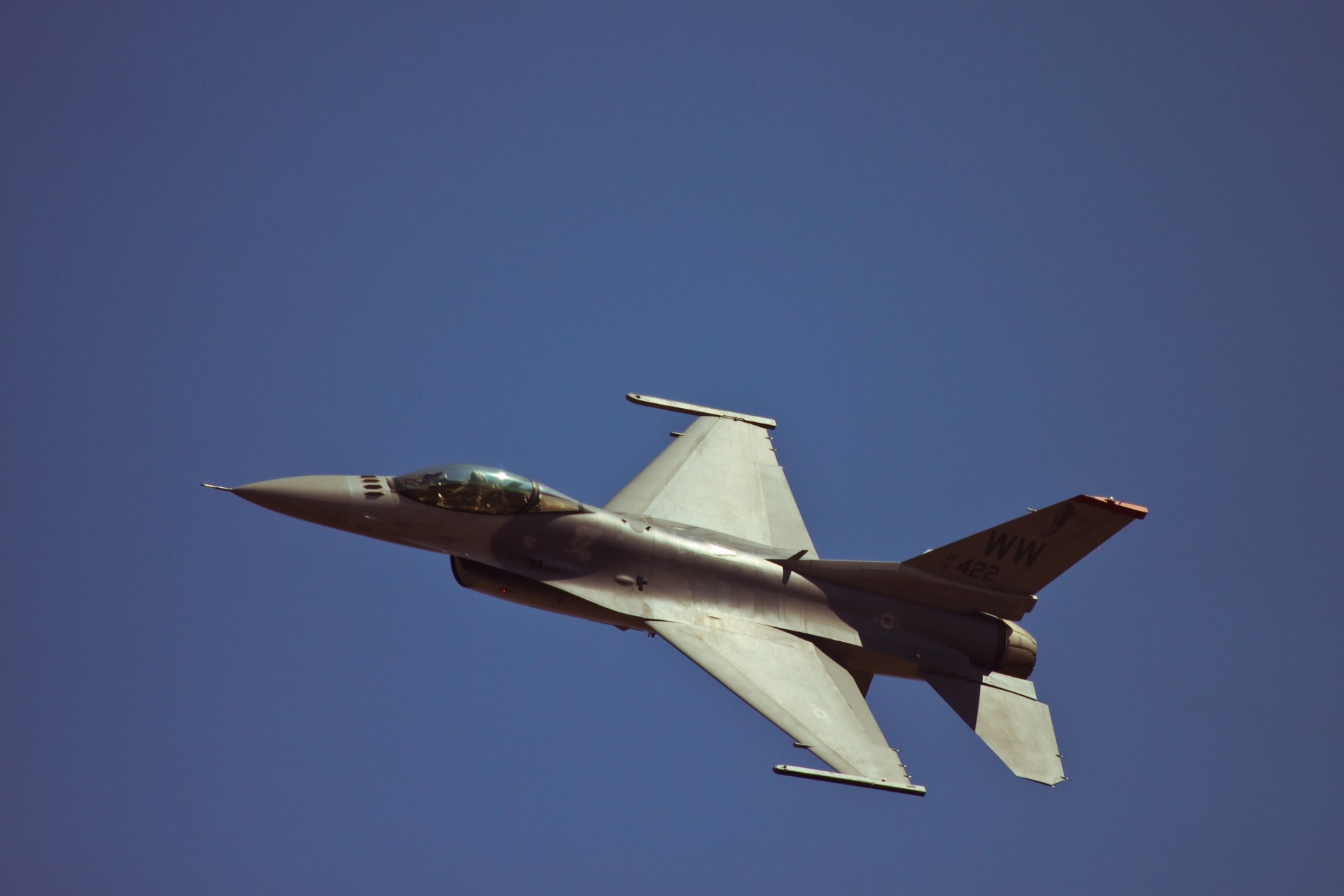 Пакистан има F-16