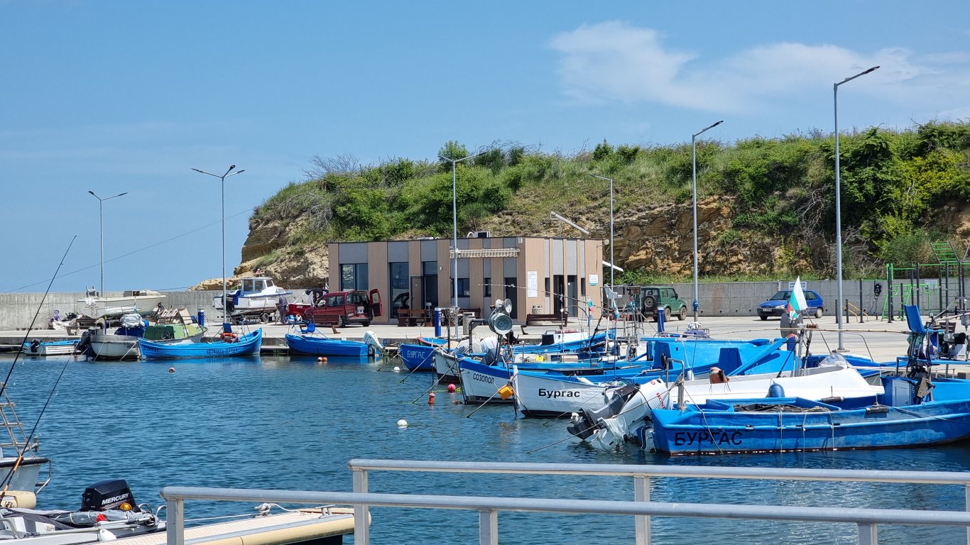 Българските плажове и пристанища със "Син флаг" за Лято 2025:  Крайморие