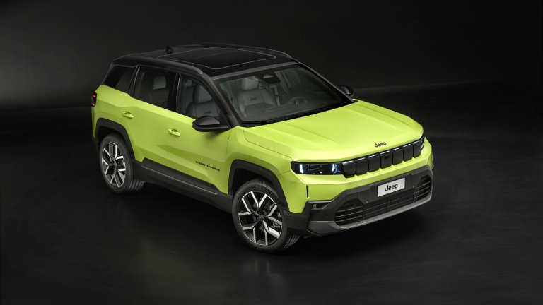 Новият Jeep Compass посреща приключенията с електрическа система 4х4