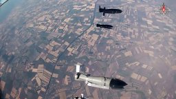 Обявеното от Кремъл примирие влезе в сила, но Киев съобщи за две бомбардировки