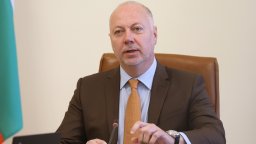Премиерът и управителят на БНБ са подписали позиция за въвеждане на еврото от 1 януари 2026 г.