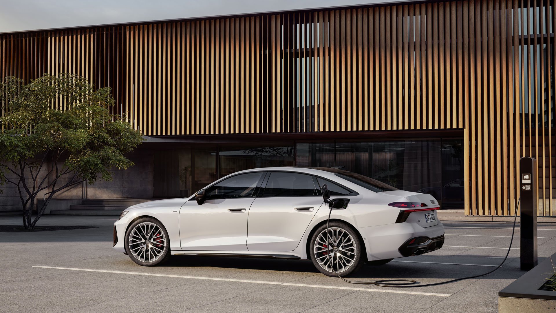 Audi A6 e-hybrid quattro 