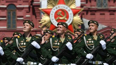 Гледахте на живо в Dir.bg: Парада на победата в Москва (видео и снимки)