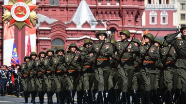 Гледахте на живо в Dir.bg: Парада на победата в Москва (видео и снимки)
